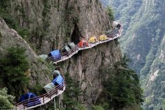Du Lịch Trung Quốc Tham Gia Lễ Hội Cắm Trại Trên Độ Cao 1000m