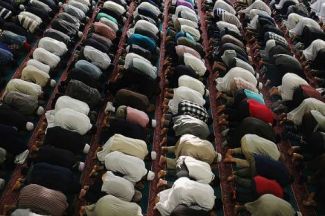 Tục lệ nhịn ăn trong tháng Ramadan Hồi giáo