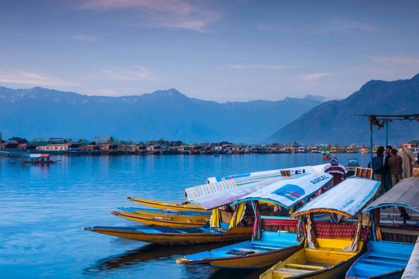 Khung cảnh thần tiên ở thung lũng Kashmir