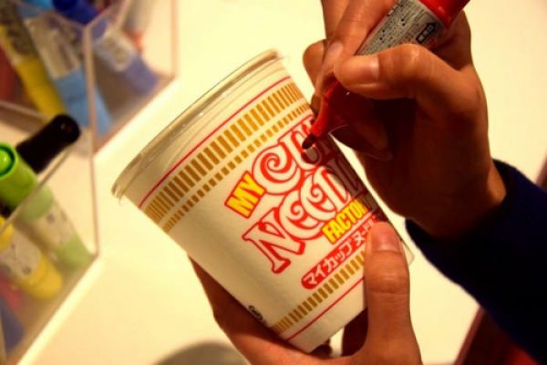 Đến Nhật Bản Thưởng Thức Cốc Mỳ Ăn Liền Do Tự Mình Làm Ra