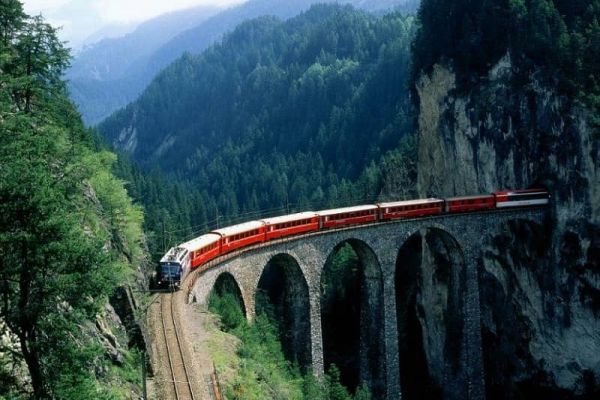 Du Lịch Nhật Bản Trải Nghiệm Cảm Giác Trên Chuyến Tàu "Trong Suốt"