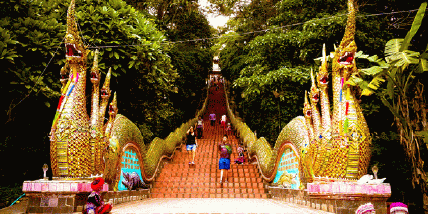 Doi Su Thep linh thiêng