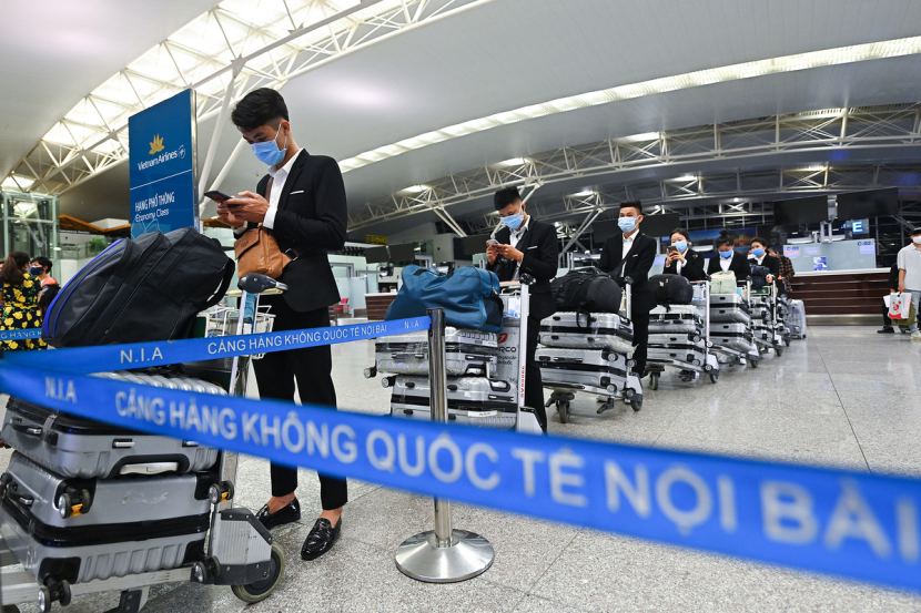 Chuyến bay thương mại đầu tiên mở lại sau dịch bệnh ảnh 3